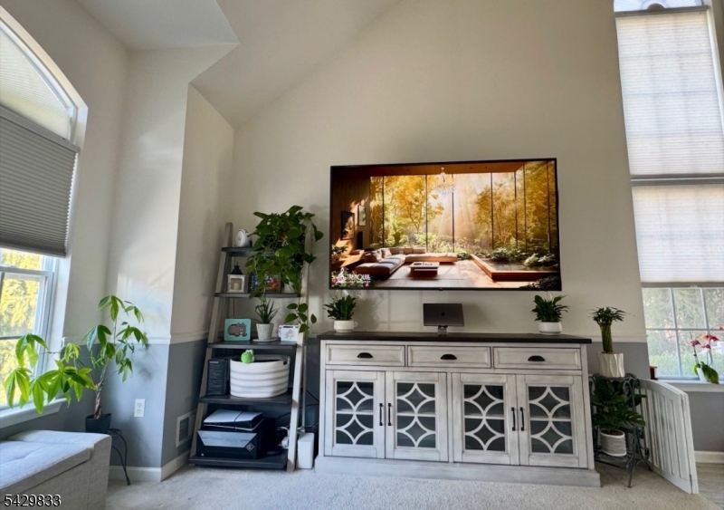 62 Congressional Blvd