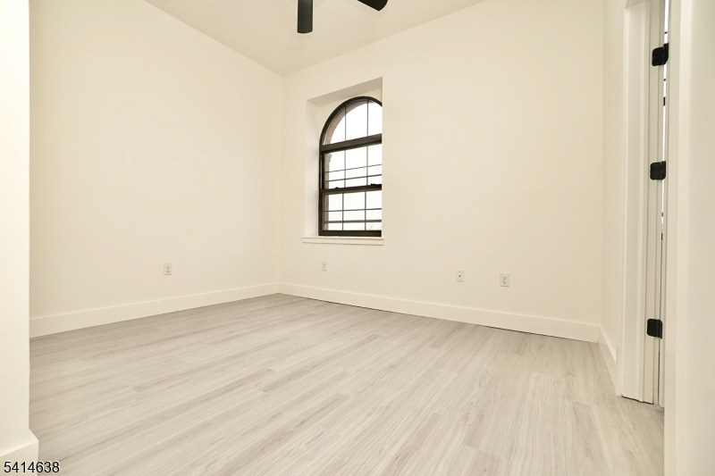 536-540 Central Ave  Unit 401 401