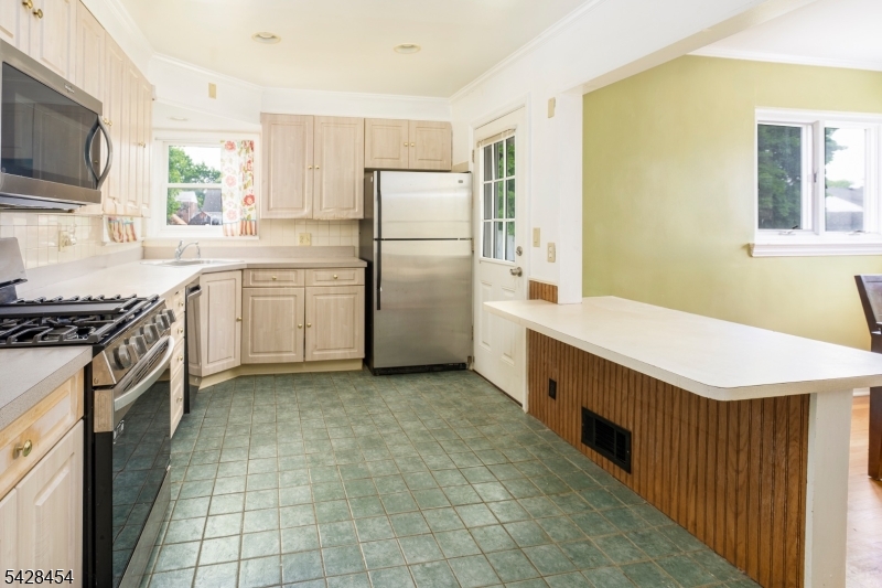 441 Blanchard Ter