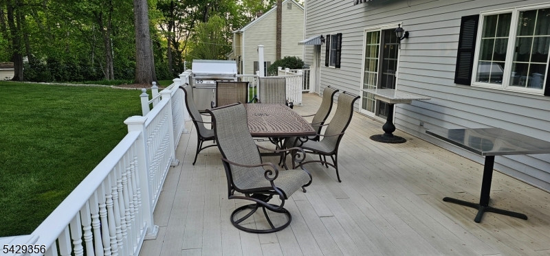 309 Paul Ct