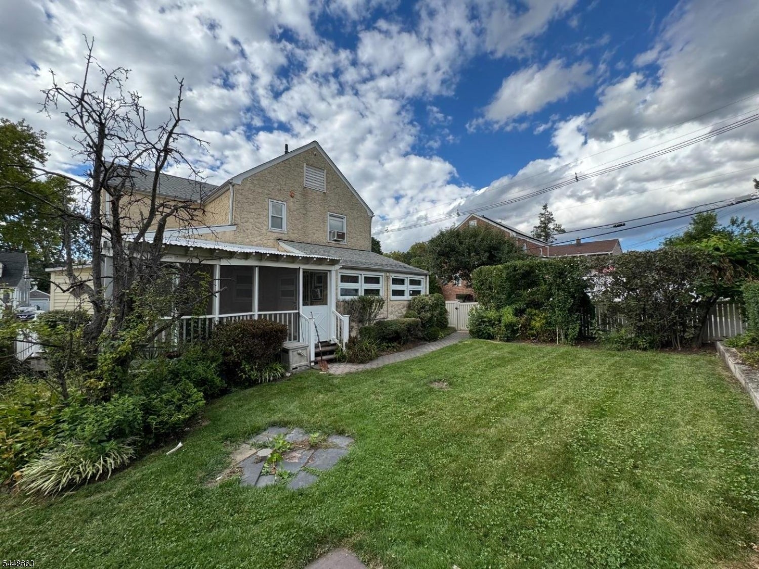 1453 Orchard Ter