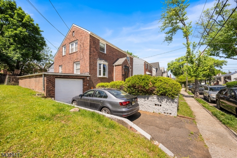 38 Webster St