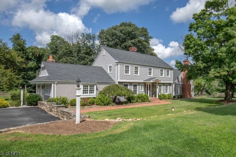 Photo for 5 Scarlet Oak Rd