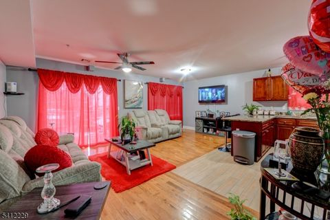 219 Summer Ave Newark City NJ 07104