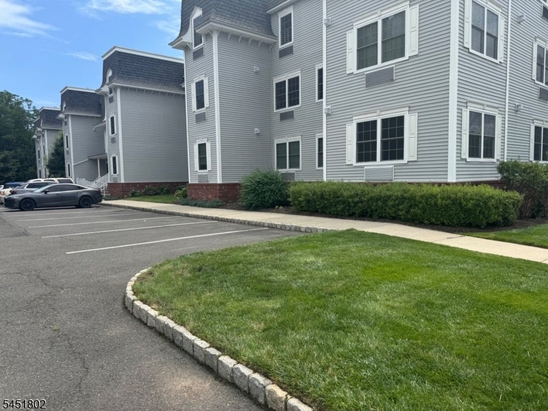 1319 Saint Georges Ave 115