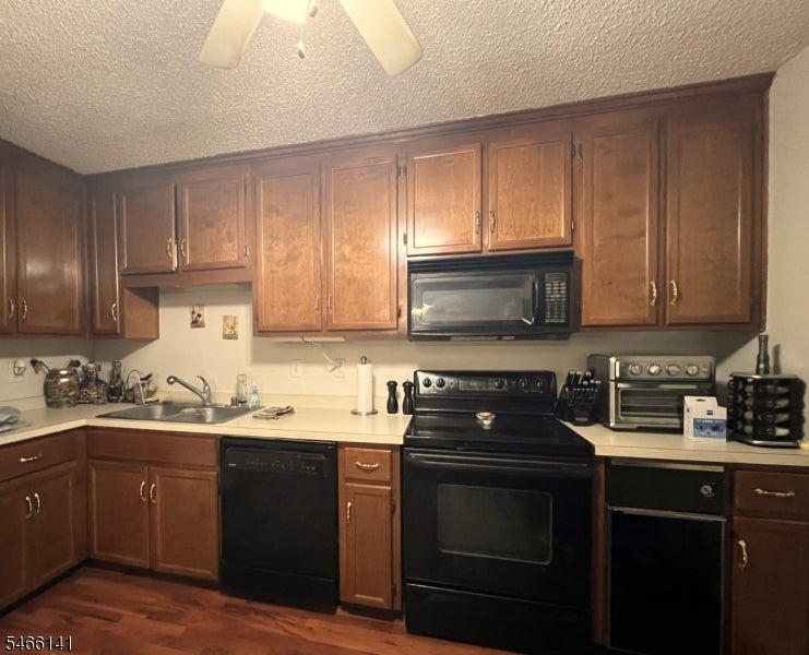 12 Burlington Ct 12