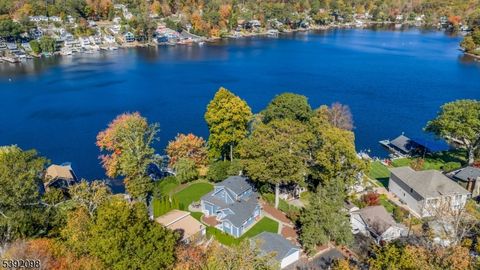Photo of 124 Chincopee Rd, Jefferson, NJ 07849 (MLS # 3994124)