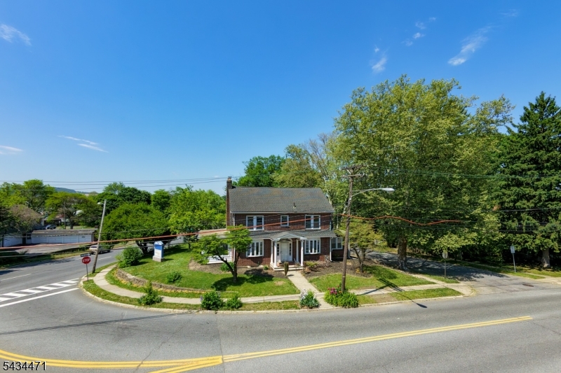 192 Lincoln Rd