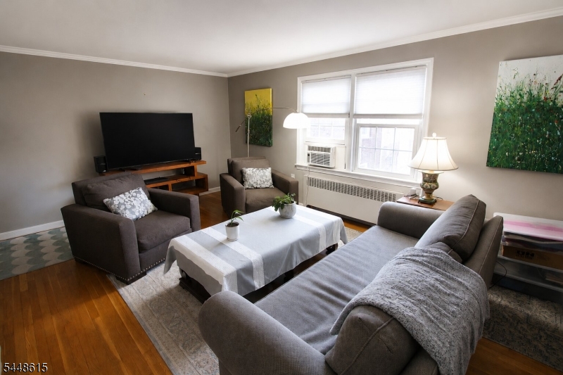 390 Morris Ave 28
