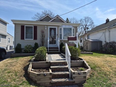 2245 Price St Rahway City NJ 07065