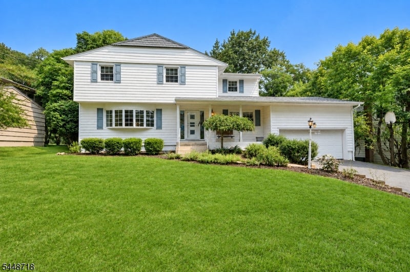 7 Rosemont Ter