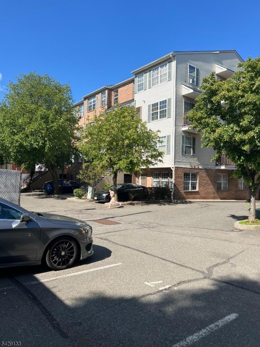 80 Union St A15