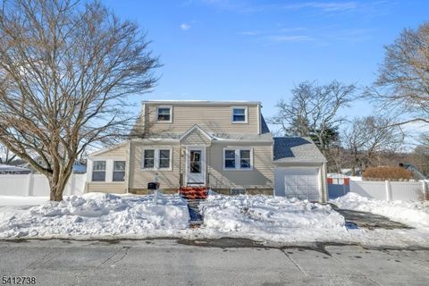 45 Clark St Mine Hill Twp. NJ 07803