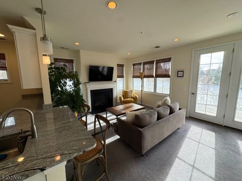 169 Tarrington Rd 306 306 Hardyston Twp. NJ 07419