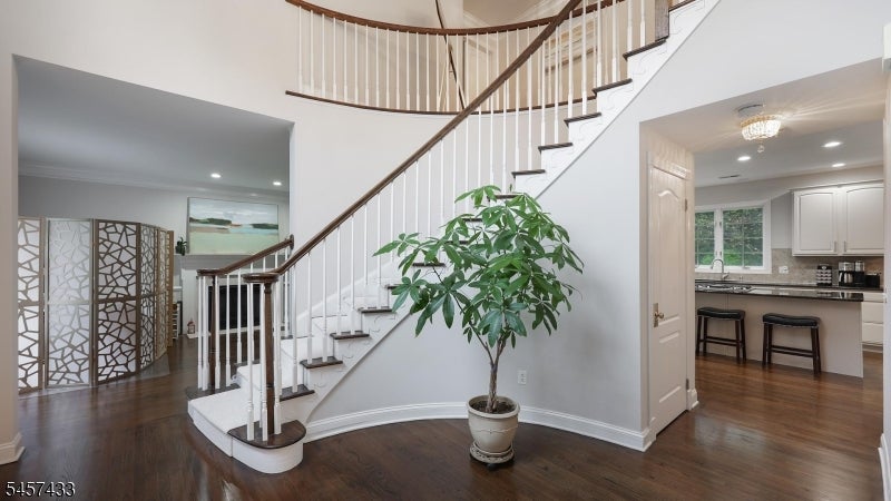 8 Downingtown Ct