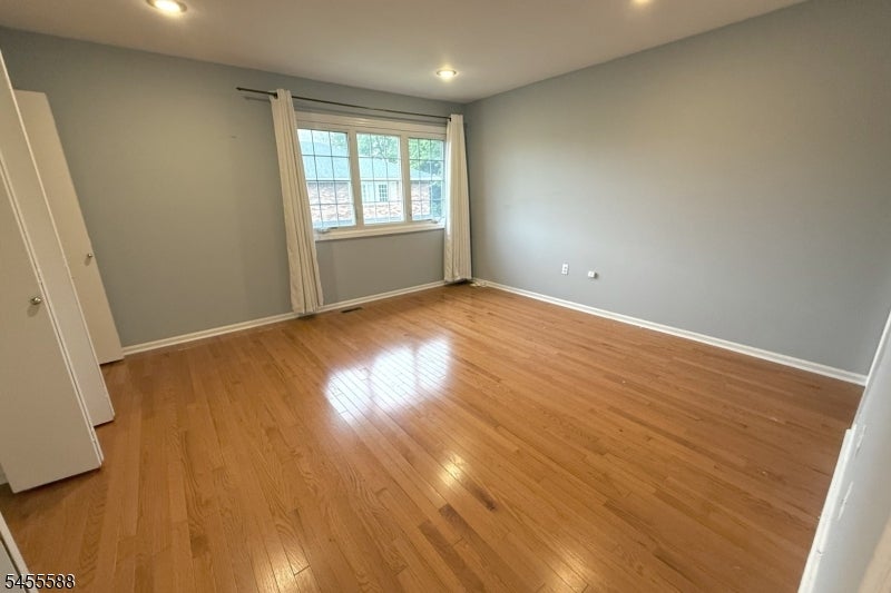 777 Springfield Ave 14