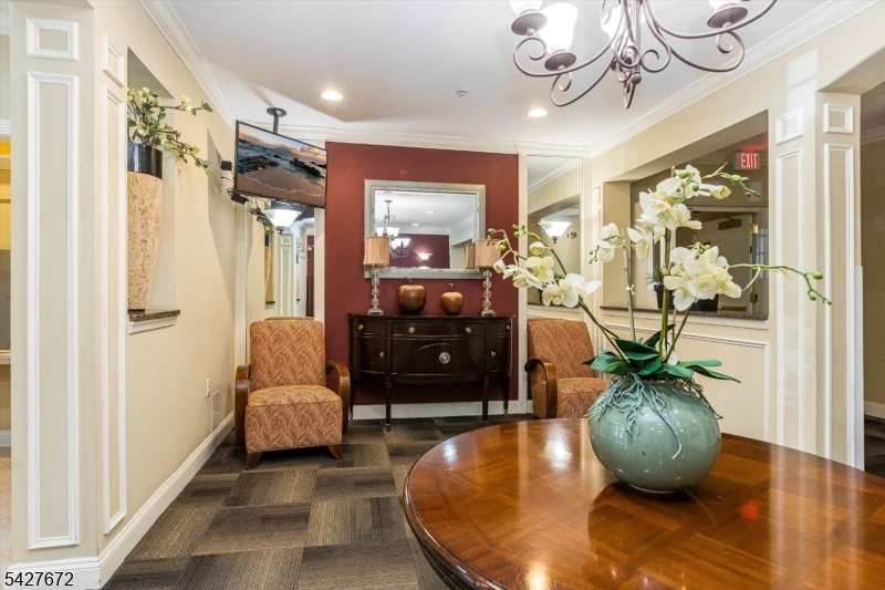 6217 Brookhaven Ct 217