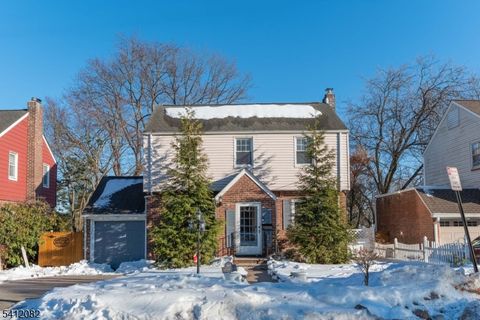 365 Rockledge Pl Teaneck Twp. NJ 07666