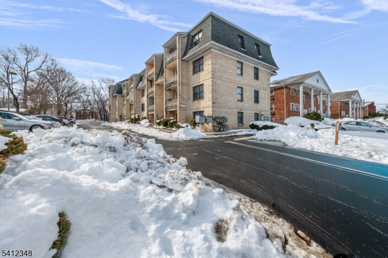 120 Westfield Ave 7A