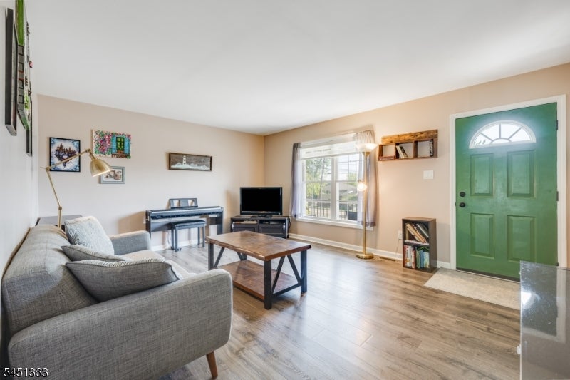 111 Pine Brook Rd