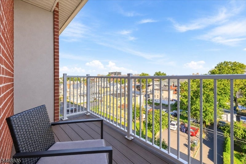 39 Union St 406
