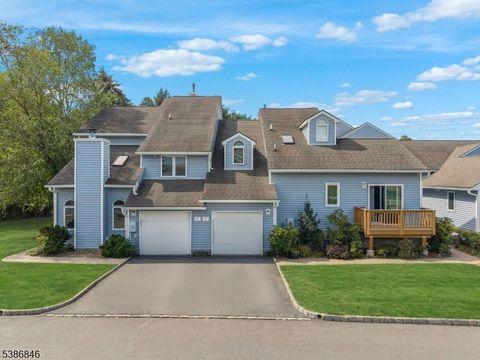 33 Knutsen Dr West Orange Twp. NJ 07052