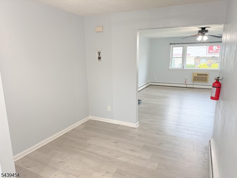 365 Bloomfield Ave 2B