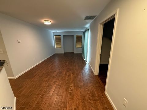 52 Overlook Dr Lopatcong Twp. NJ 08886