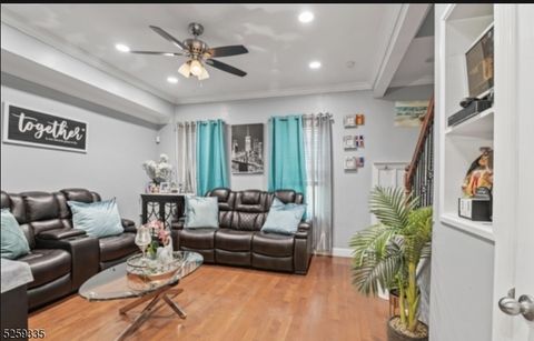 7 Martin St Paterson City NJ 07501