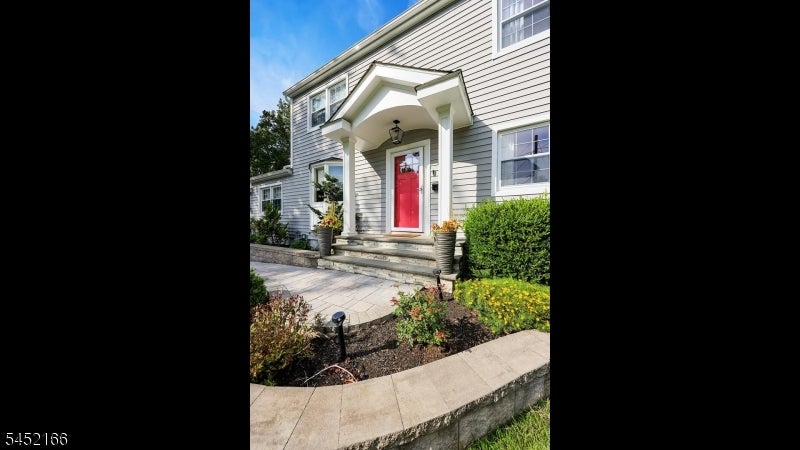 97 Kempshall Terrace