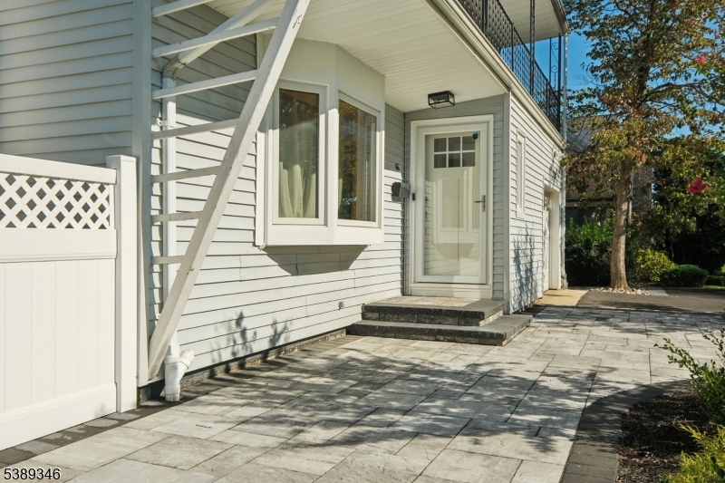 66 Fieldstone Dr