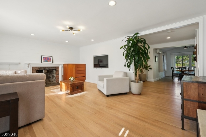 66 Fieldstone Dr