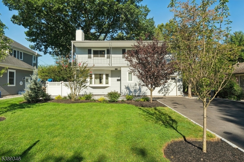 66 Fieldstone Dr