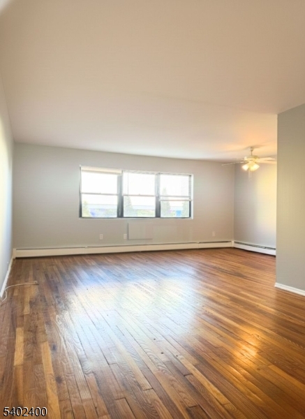 1102 W Saint Georges Ave B9