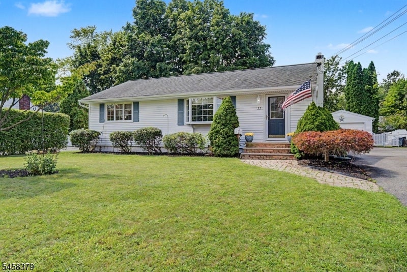 22 Carol Dr