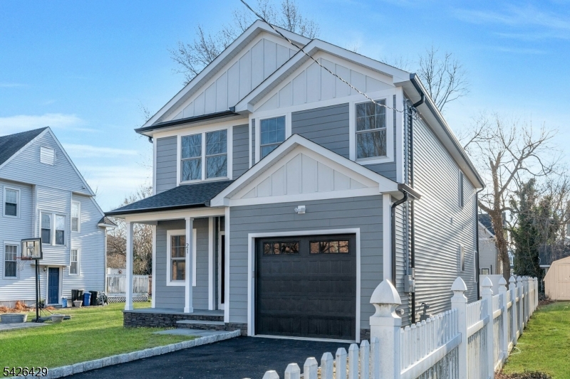 21 Spruce St