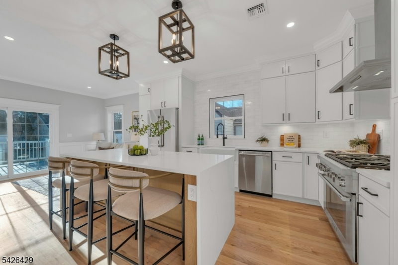 21 Spruce St