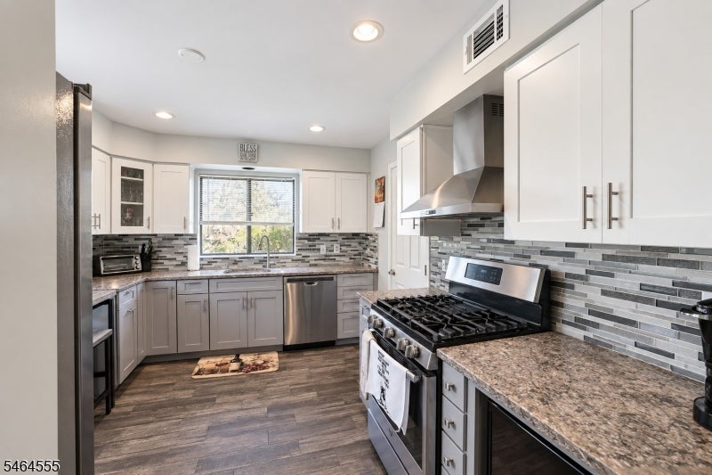 1 Sparrow Cir