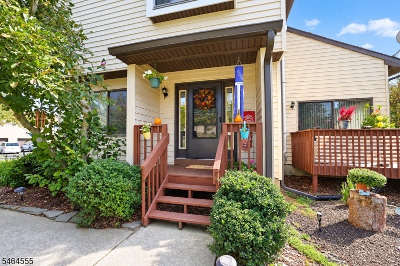 1 Sparrow Cir