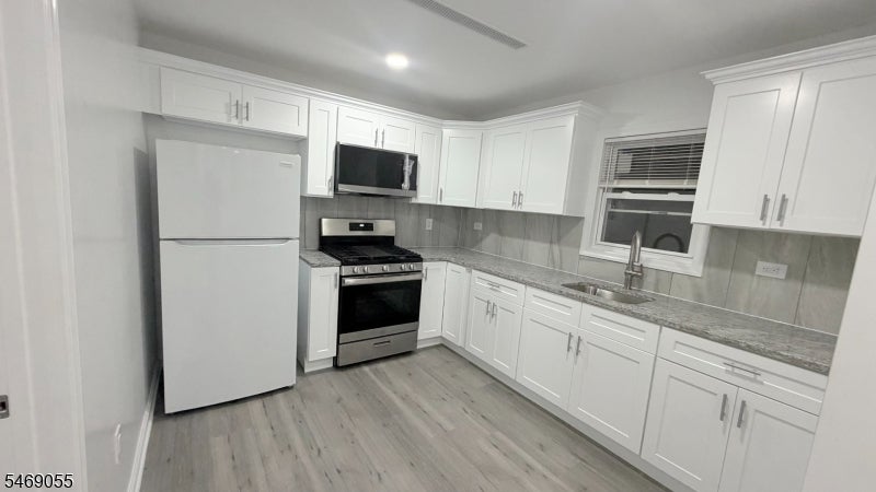 150 Jefferson St 2