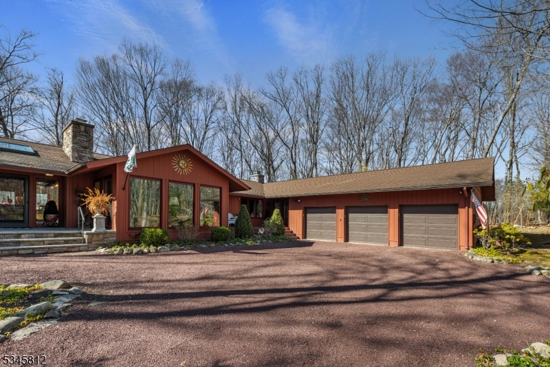 111 Ballantine Rd