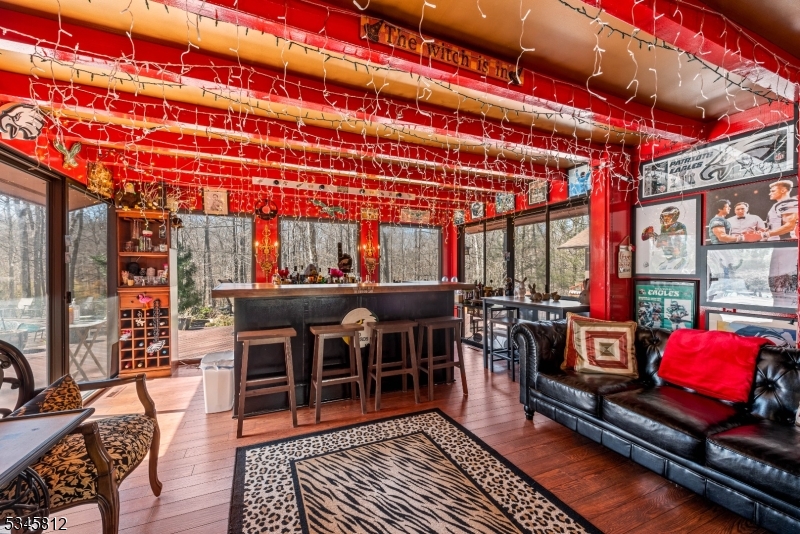 111 Ballantine Rd