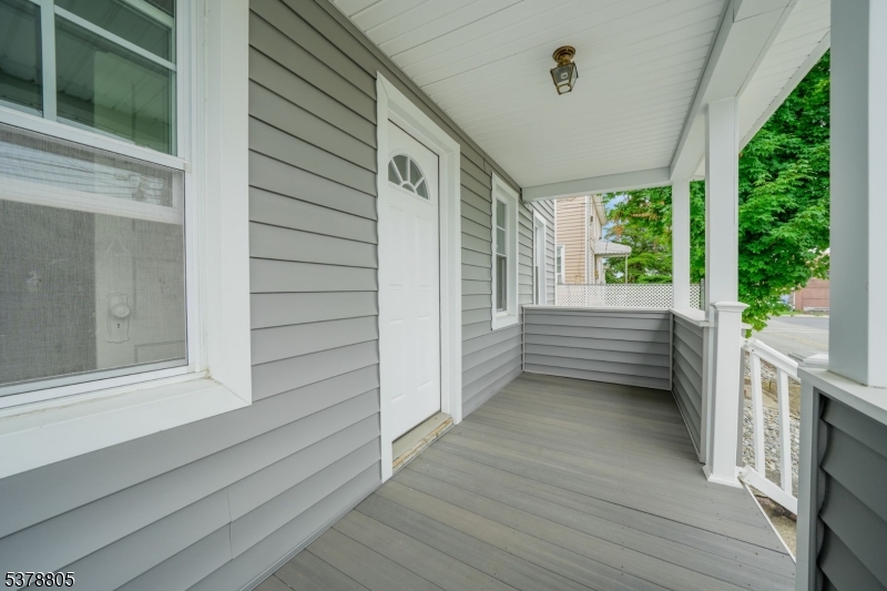 244 Myrtle Avenue, 2 2