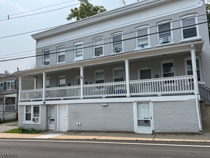 16 ELM STREET 2