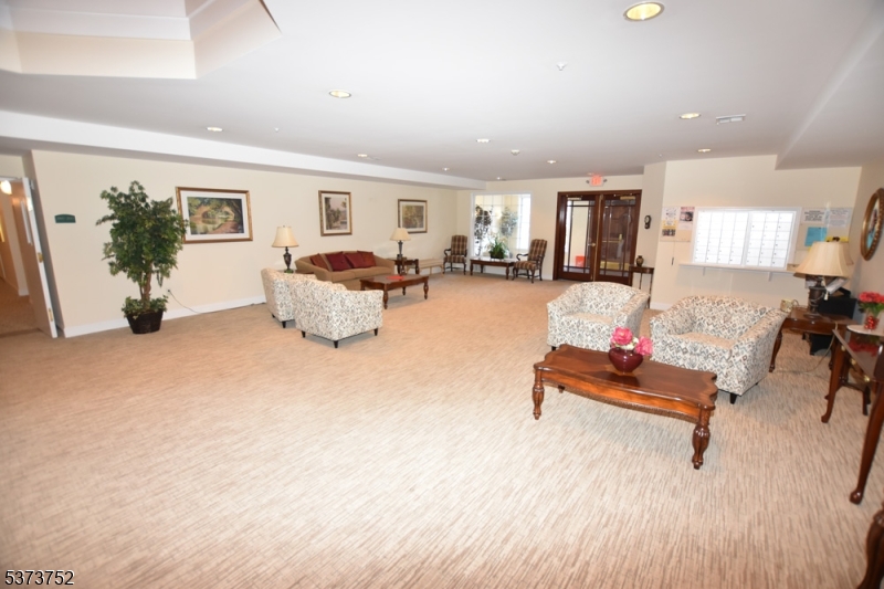 2202 Johnson Dr
