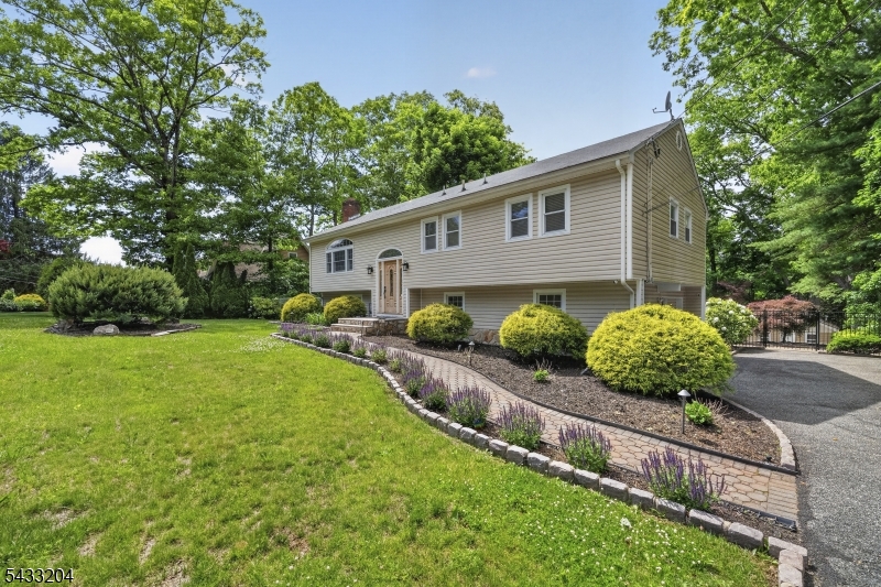 34 Sweetman Ln