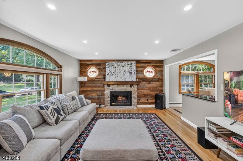 34 Sweetman Ln