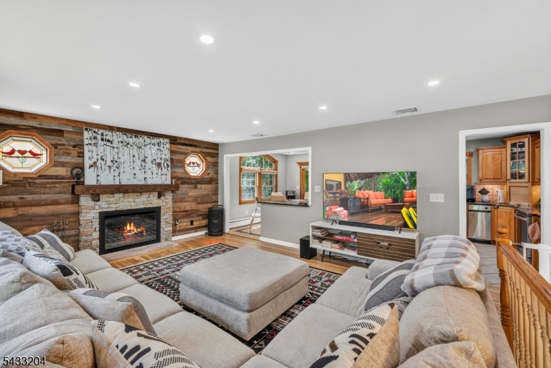 34 Sweetman Ln