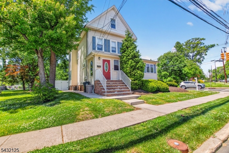302 Walnut Ave