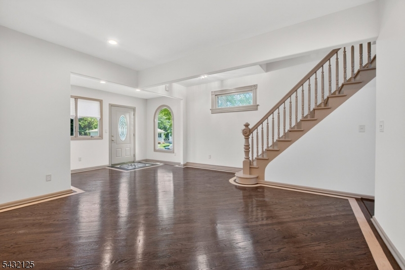 302 Walnut Ave